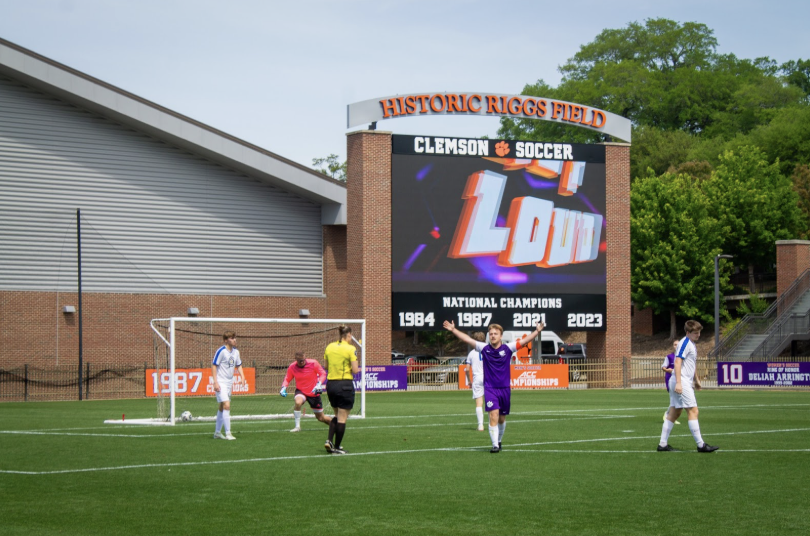 Graduate student Shea Hammond scored a hat-trick on Saturday morning.
